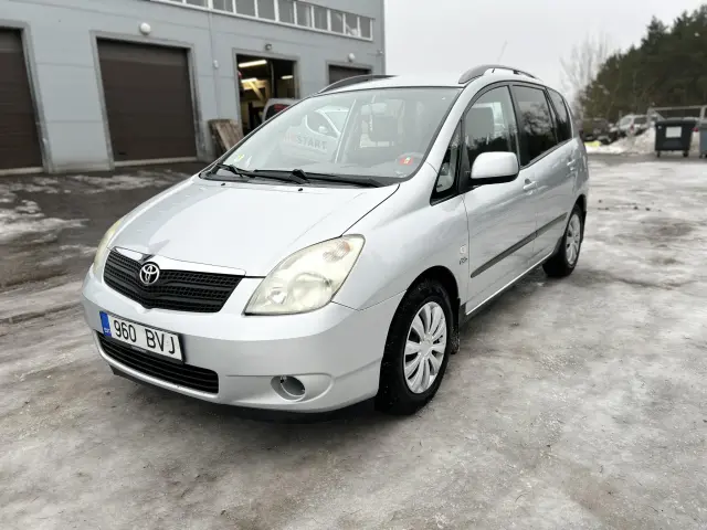 Image of Toyota Corolla Verso 2.0 66kW