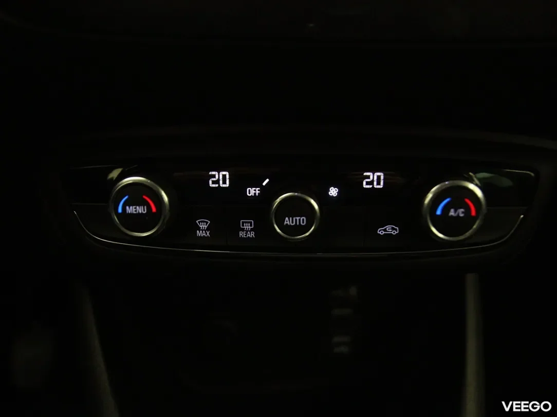 Opel Crossland X 1.2 81kW