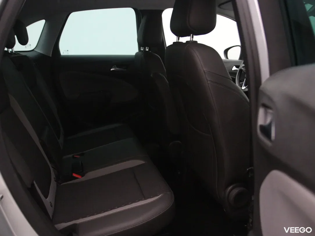 Opel Crossland X 1.2 81kW