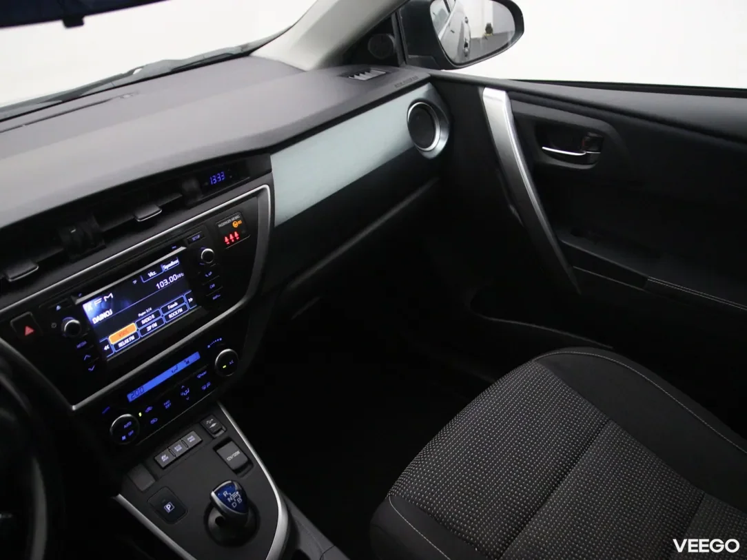 Toyota Auris 1.8 100kW