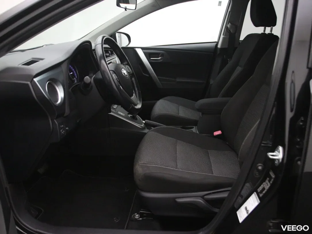 Toyota Auris 1.8 100kW