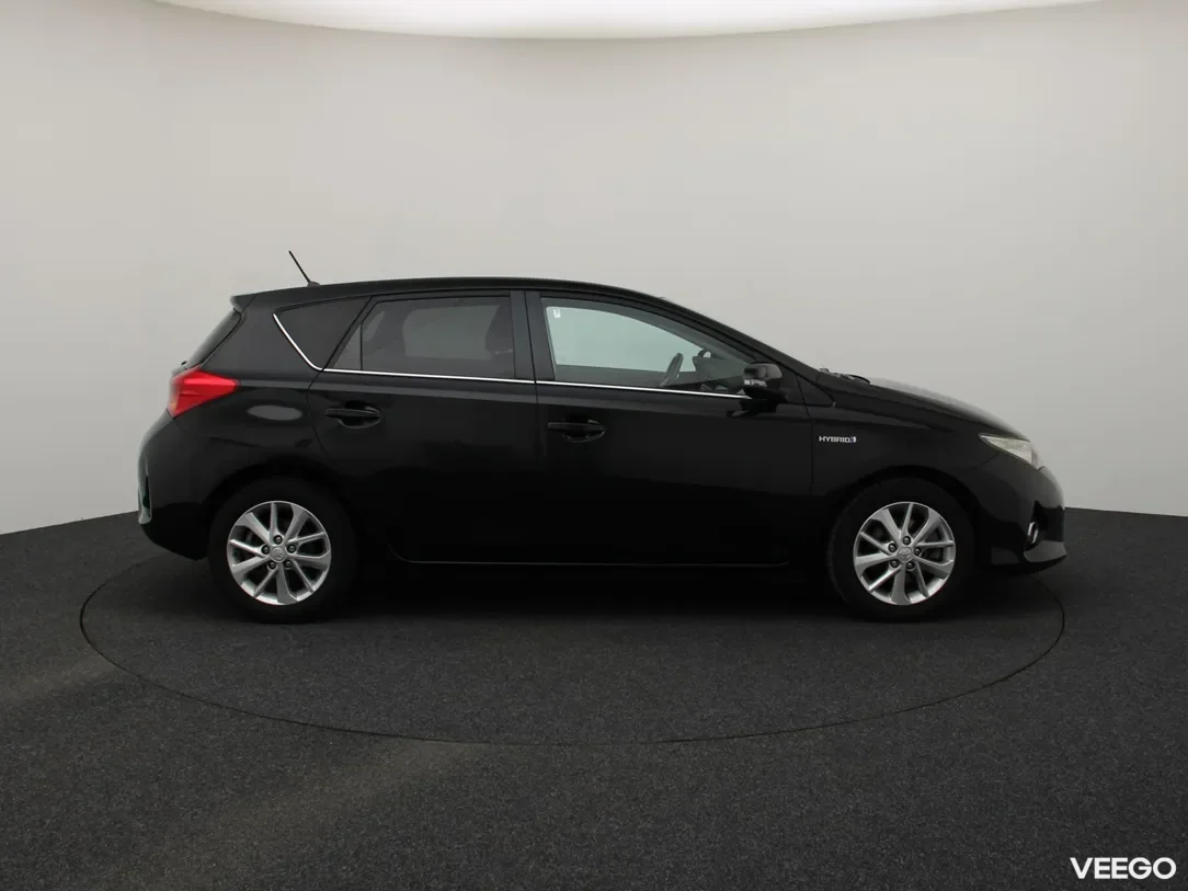 Toyota Auris 1.8 100kW