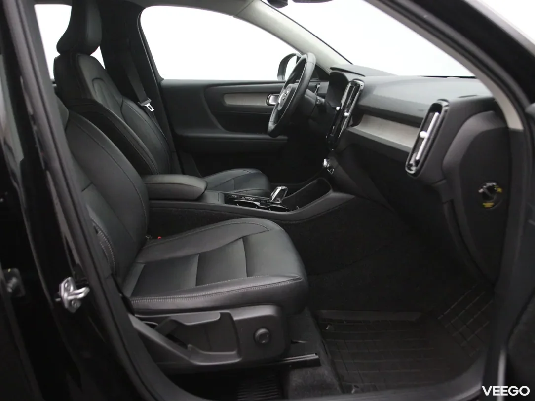 Volvo XC40 2 140kW