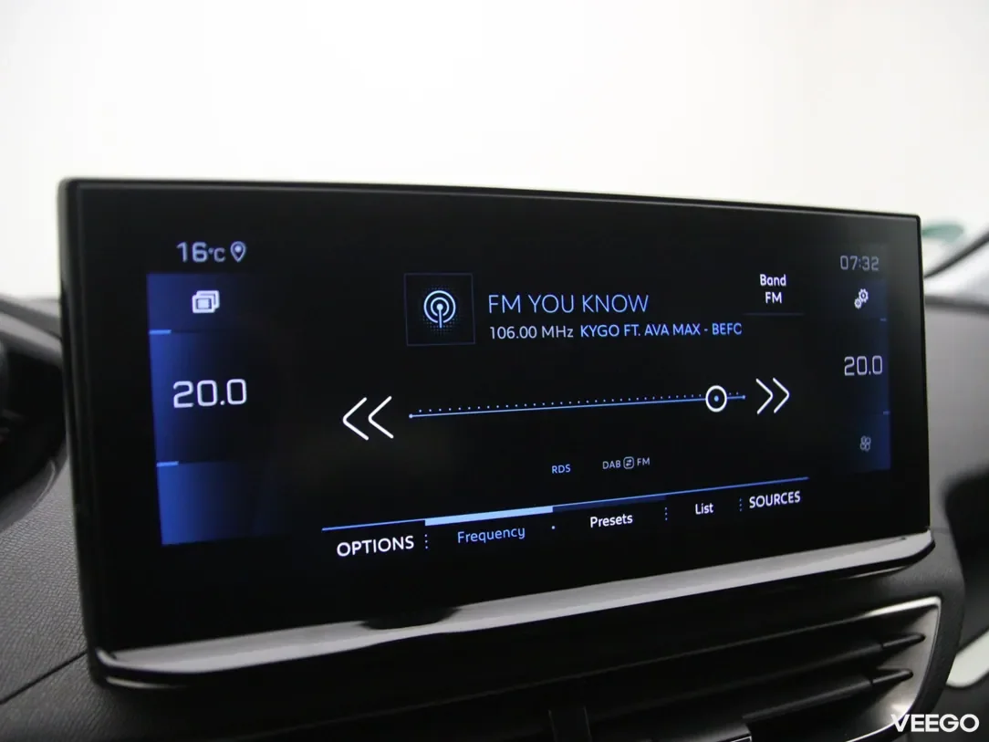 Peugeot 3008 1.2 96kW