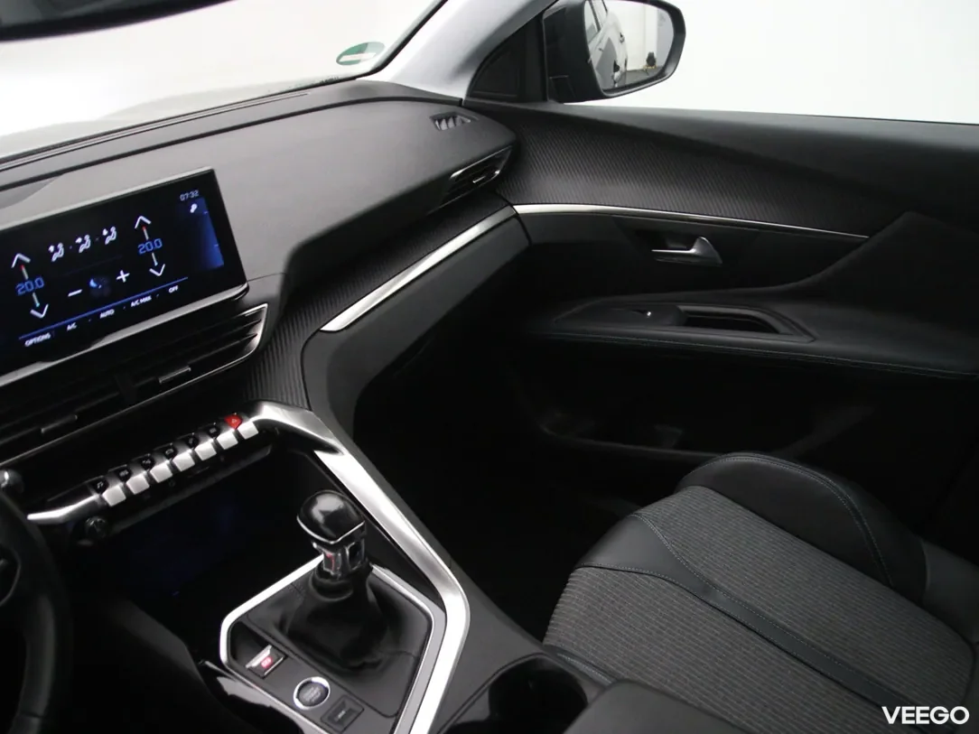 Peugeot 3008 1.2 96kW