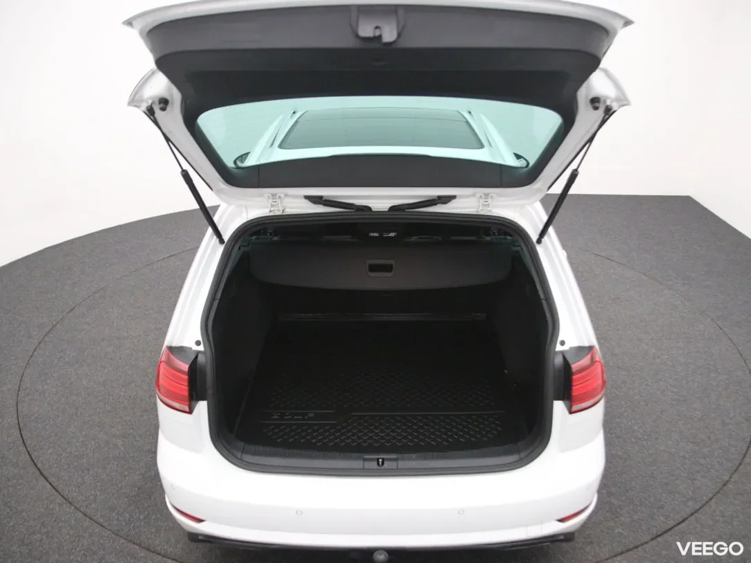 Volkswagen Golf 1.5 110kW