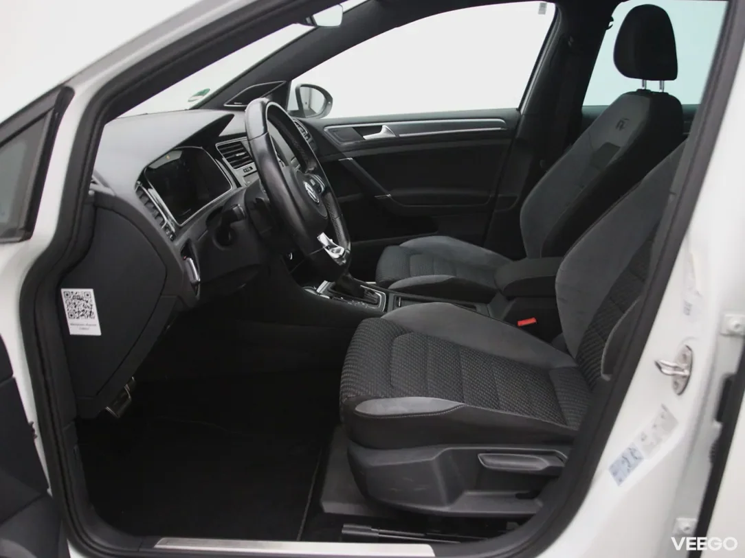 Volkswagen Golf 1.5 110kW