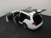 Volkswagen Golf 1.5 110kW thumbnail