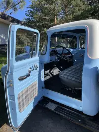 Ford F100 4.5 128kW thumbnail