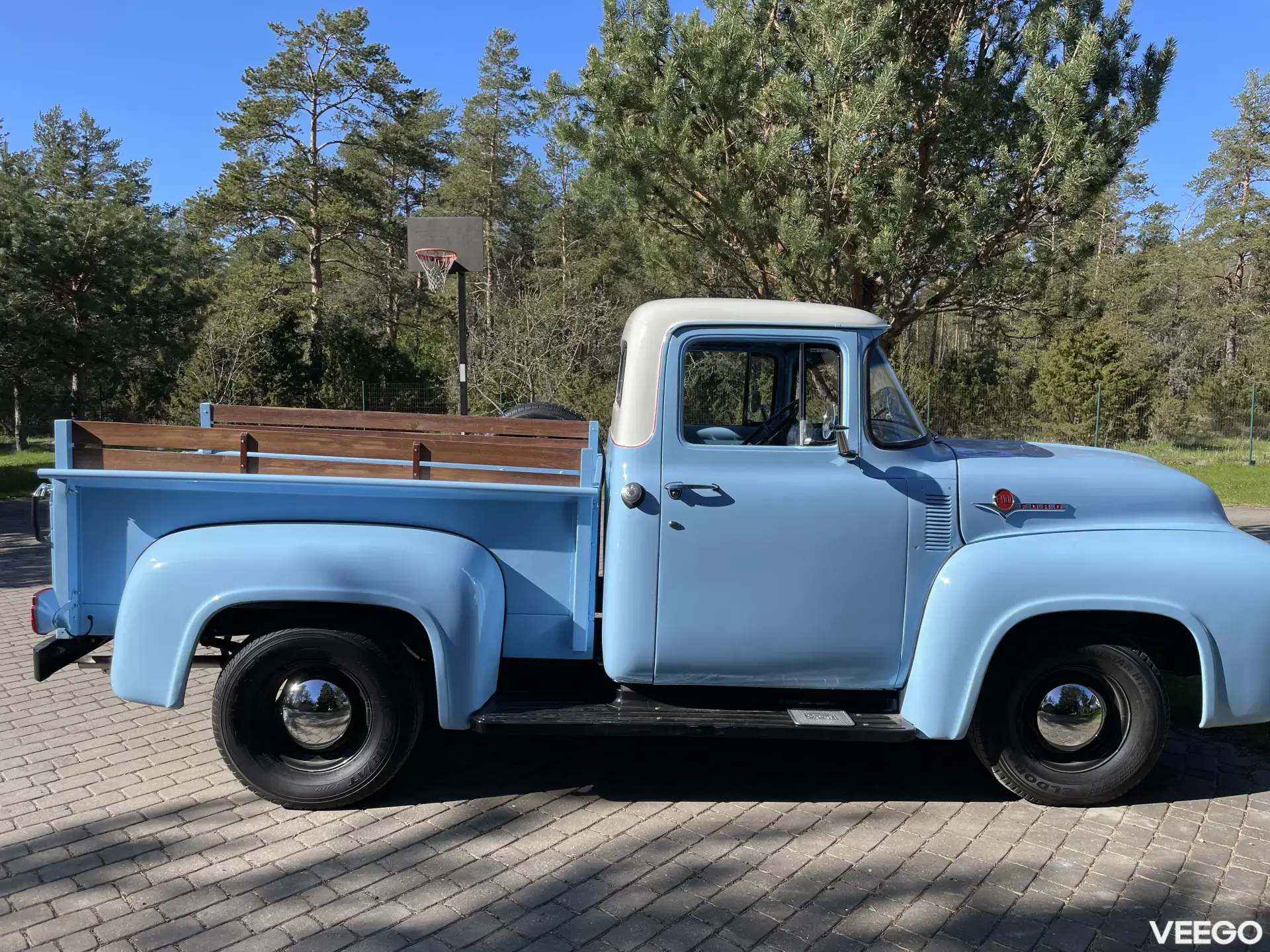 Ford F100 4.5 128kW